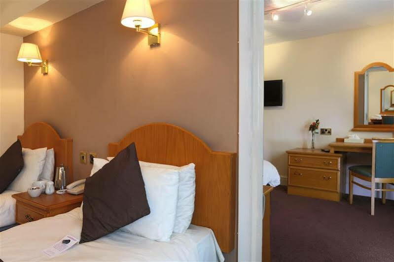 Bury Ramsbottom Old Mill Hotel And Leisure Club מראה חיצוני תמונה